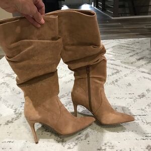 Aldo peach/cream suede boots, size 6 women’s, only worn a couple of times.